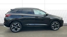 Vauxhall Grandland 1.5 Turbo D Ultimate 5dr Auto Diesel Hatchback